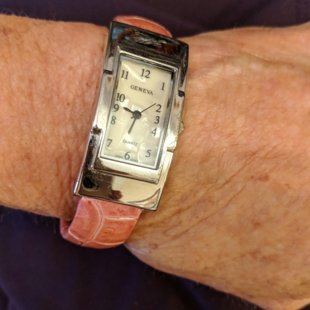 Pink alligator type design